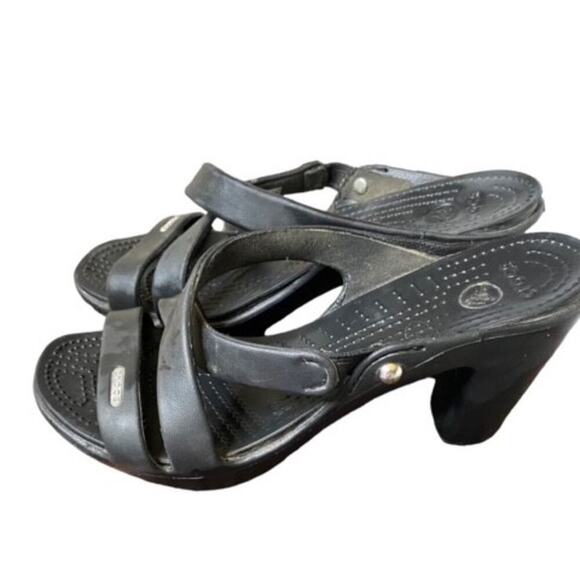 Crocs Cyprus IV Black Sandals Sz 9 EUC - Picture 2 of 6
